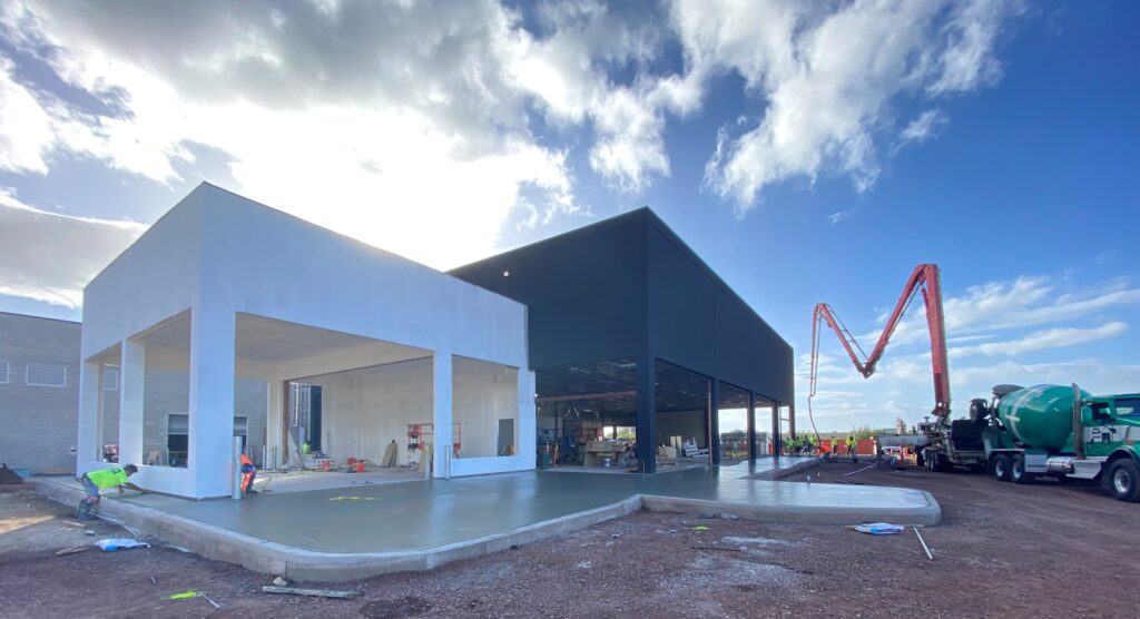 20-06 Mini Showroom b 01